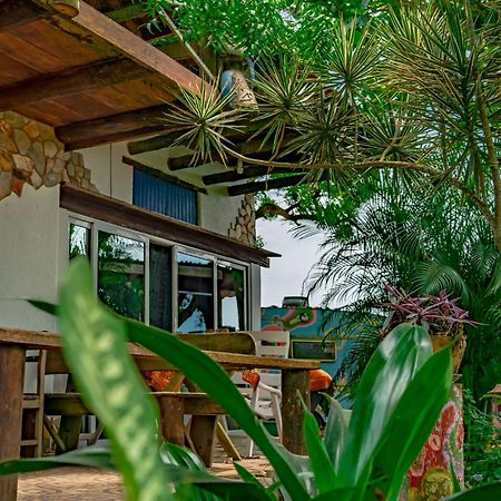 Kokrobite Gardens Restaurant And Guest House 外观 照片