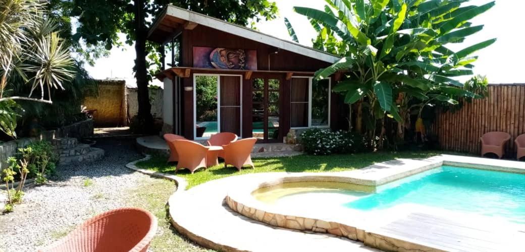 Kokrobite Gardens Restaurant And Guest House 外观 照片